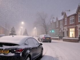 UK Braced for Significant Snowstorm Bringing Potential White Christmas